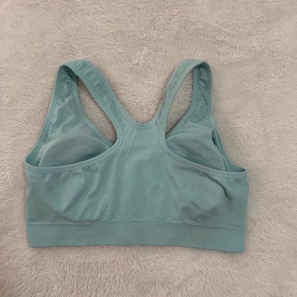 Light Blue Sports Bra 🦋 - Picture 8 of 8
